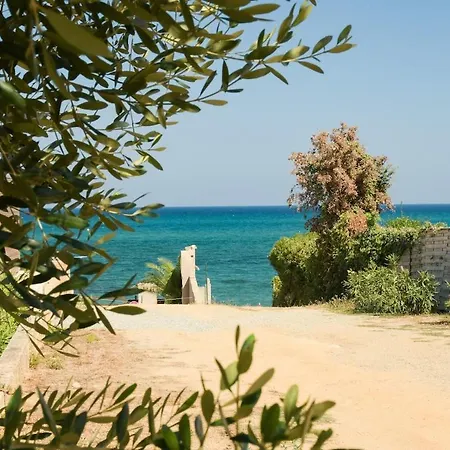 Villa Private Pool And Waterfront