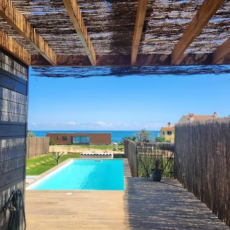Private Pool And Waterfront Villa *